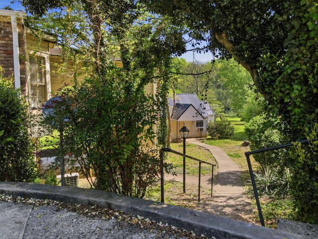 212 Westwood Dr, Mcminnville, TN 37110