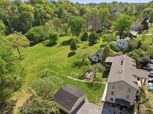 212 Westwood Dr, Mcminnville, TN 37110