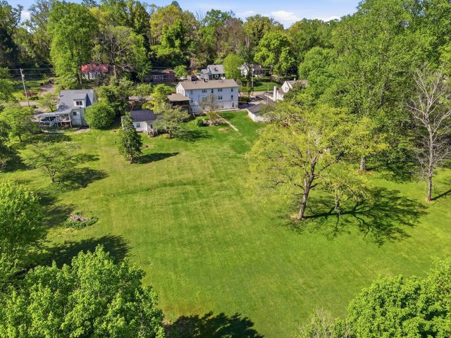 212 Westwood Dr, Mcminnville, TN 37110