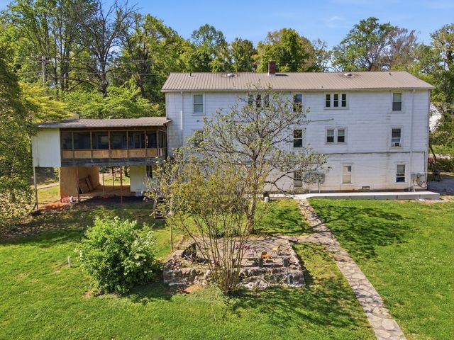 212 Westwood Dr, Mcminnville, TN 37110