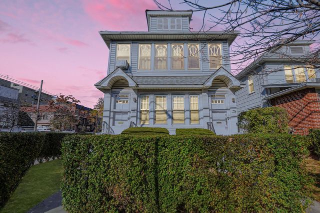 1901 Ave R, New York City, NY 11229