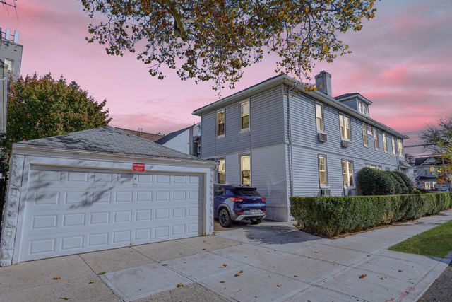 1901 Ave R, New York City, NY 11229