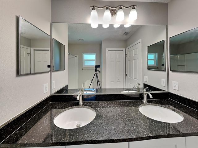 944 W RUM PLACE, Dunnellon, FL 34434