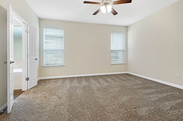 16021 Tottenhall Pass, Fort Worth, TX 76247