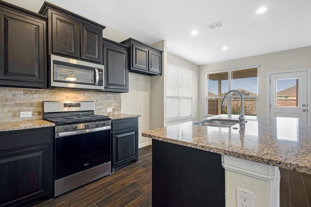 16021 Tottenhall Pass, Fort Worth, TX 76247