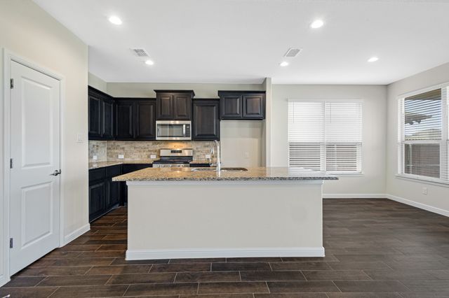 16021 Tottenhall Pass, Fort Worth, TX 76247