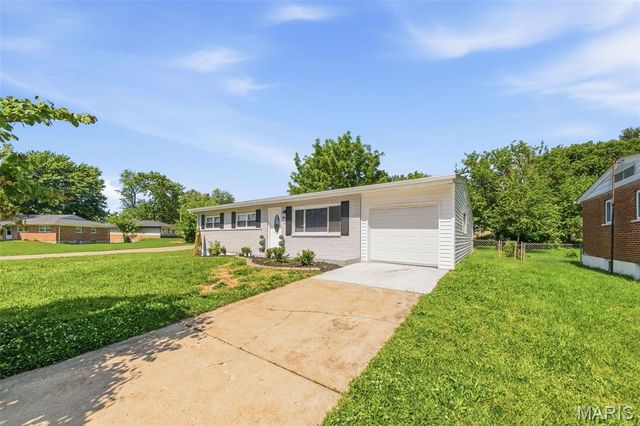 9701 Glen Owen Drive, St Louis, MO 63136