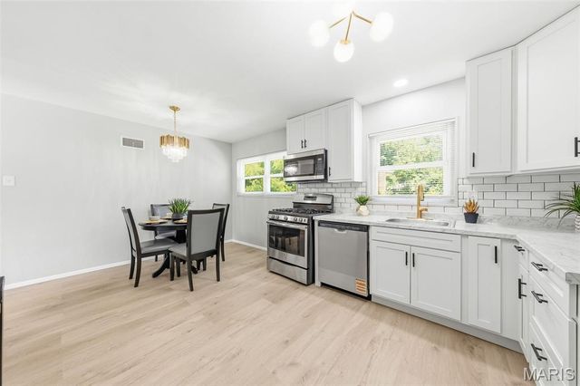 9701 Glen Owen Drive, St Louis, MO 63136