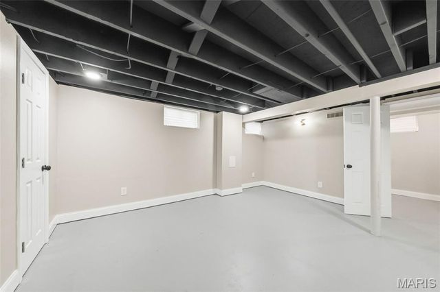 9701 Glen Owen Drive, St Louis, MO 63136