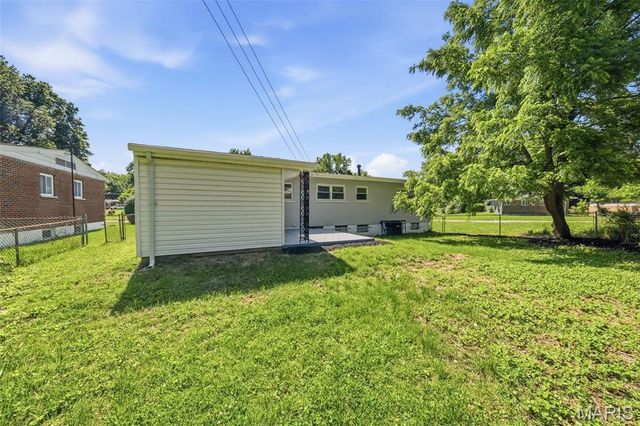 9701 Glen Owen Drive, St Louis, MO 63136