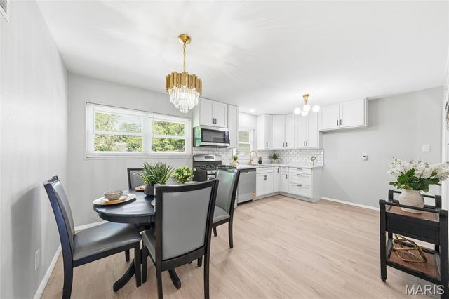 9701 Glen Owen Drive, St Louis, MO 63136