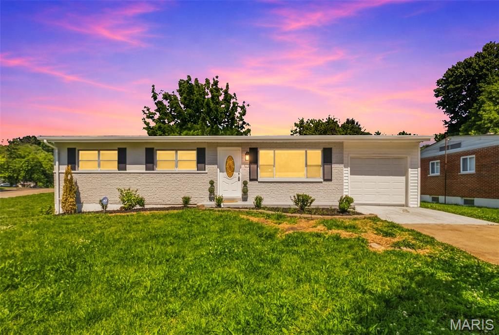 9701 Glen Owen Drive, St Louis, MO 63136
