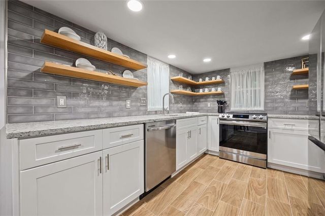 10 Claire SE Drive, Atlanta, GA 30315