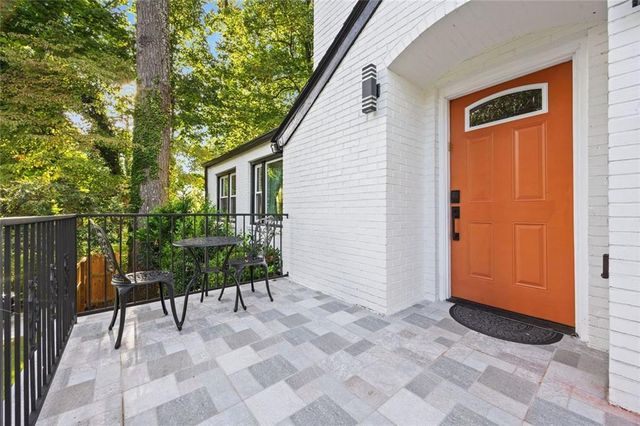 10 Claire SE Drive, Atlanta, GA 30315