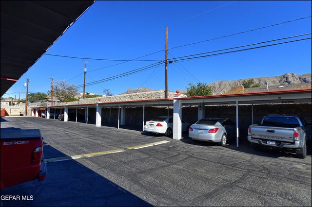 252 Shadow Mountain Drive D12, El Paso, TX 79912