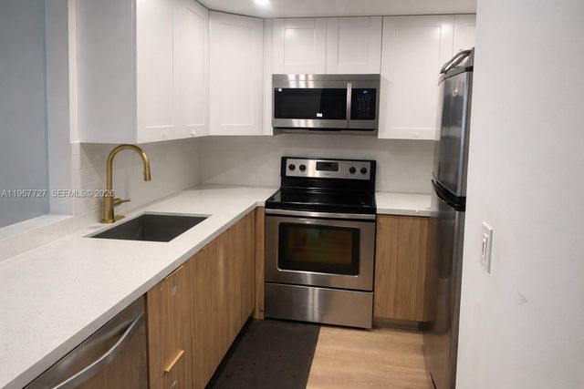 2935 NE 163rd St 3K, North Miami Beach, FL 33160