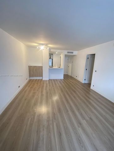 2935 NE 163rd St 3K, North Miami Beach, FL 33160