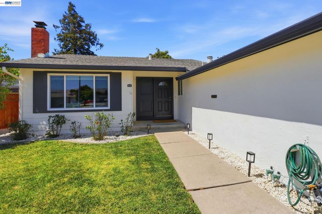 4444 Gibraltar Dr, Fremont, CA 94536
