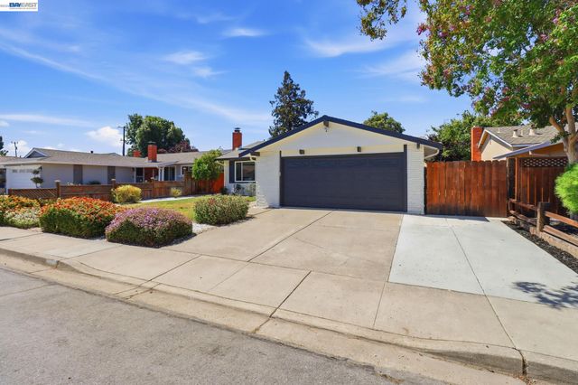 4444 Gibraltar Dr, Fremont, CA 94536