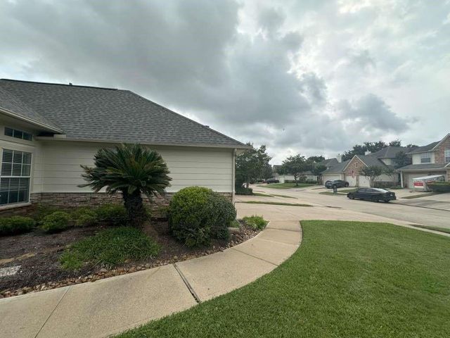 7203 Welshwood Lane, Sugar Land, TX 77479