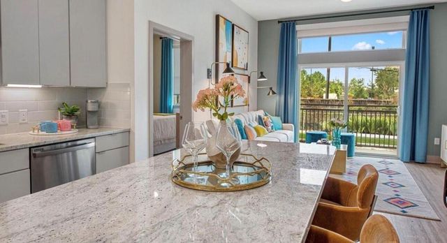 9330 Main Street 102, Houston, TX 77025