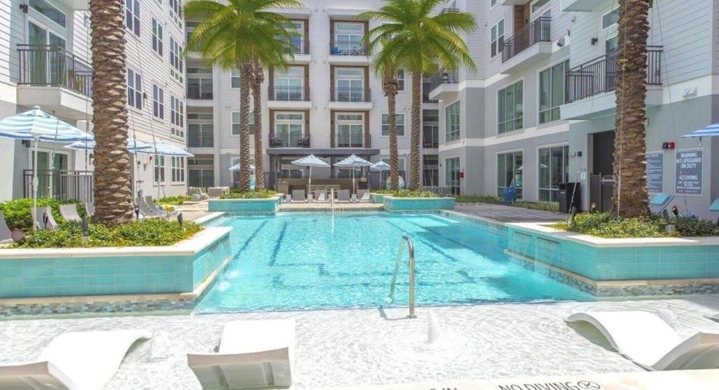 9330 Main Street 102, Houston, TX 77025