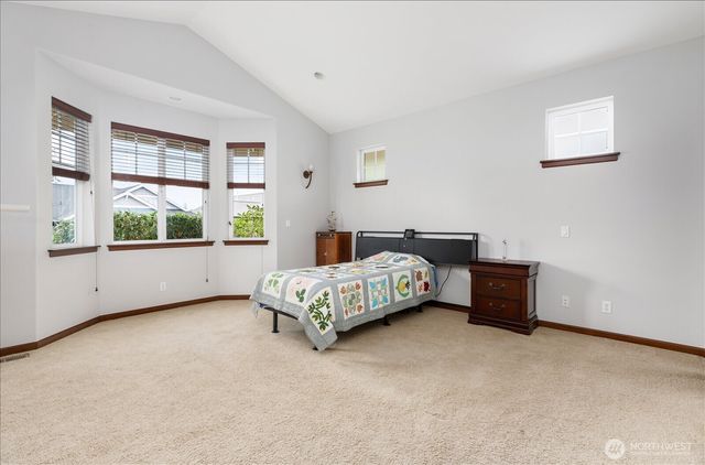 2777 SW Fairway Point Drive, Oak Harbor, WA 98277