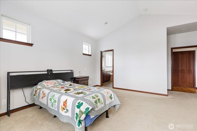2777 SW Fairway Point Drive, Oak Harbor, WA 98277