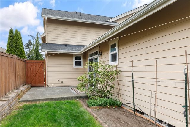 2777 SW Fairway Point Drive, Oak Harbor, WA 98277