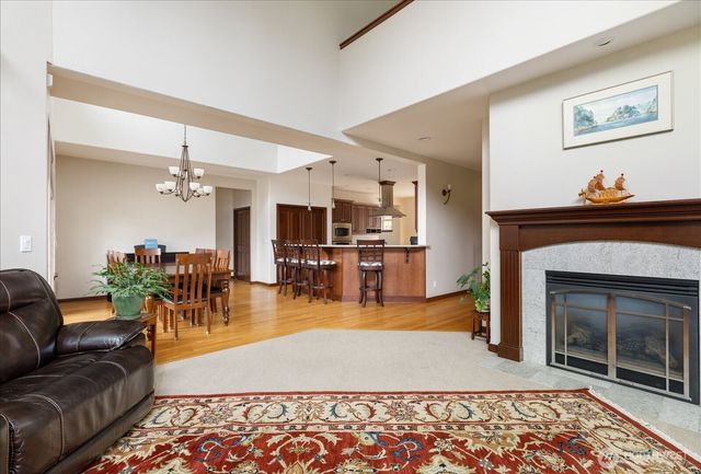 2777 SW Fairway Point Drive, Oak Harbor, WA 98277