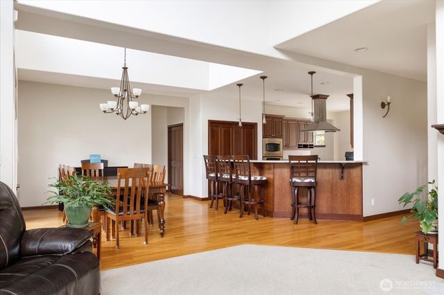 2777 SW Fairway Point Drive, Oak Harbor, WA 98277