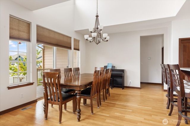 2777 SW Fairway Point Drive, Oak Harbor, WA 98277