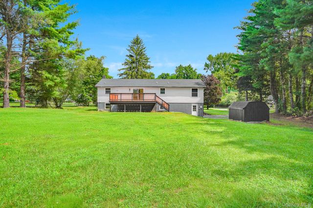 36 Bronson Road, Poughquag, NY 12570
