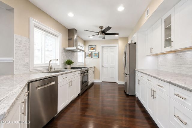 23 Beacon Lane, Matawan, NJ 07747