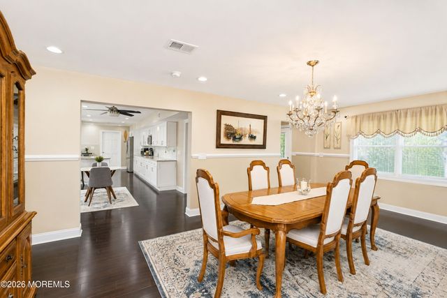 23 Beacon Lane, Matawan, NJ 07747