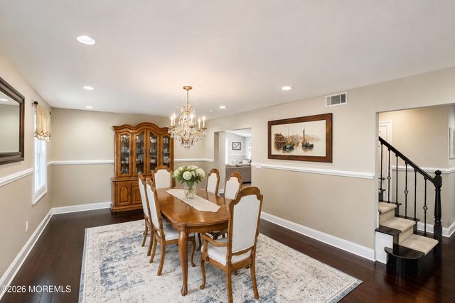23 Beacon Lane, Matawan, NJ 07747