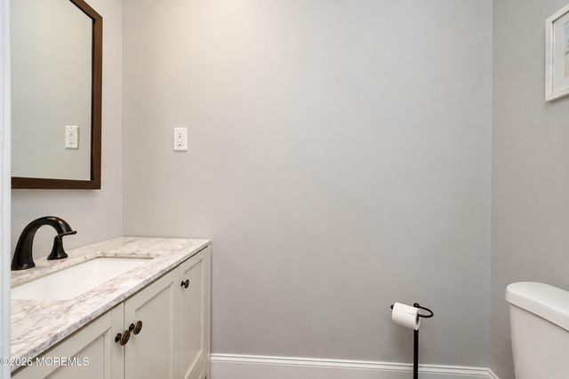 23 Beacon Lane, Matawan, NJ 07747