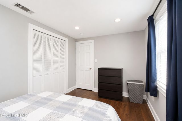 23 Beacon Lane, Matawan, NJ 07747