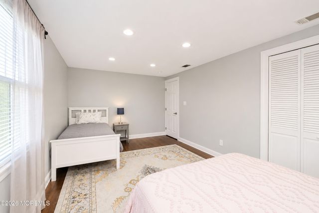 23 Beacon Lane, Matawan, NJ 07747
