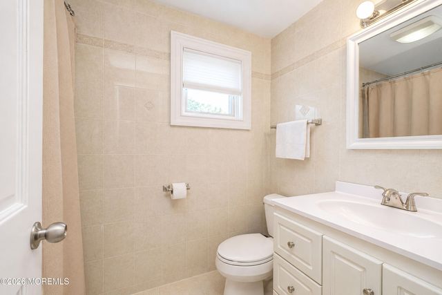23 Beacon Lane, Matawan, NJ 07747