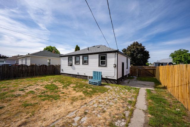 1504 E Rich Ave, Spokane, WA 99207