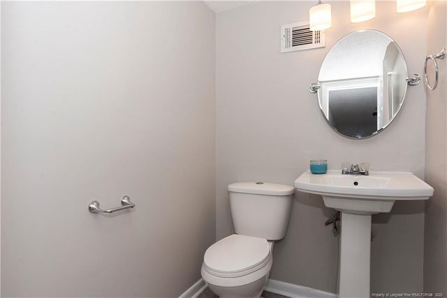 2831 Rosehill Road, Fayetteville, NC 28301