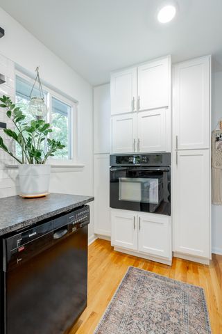 108 Forrest Avenue S, Lookout Mountain, TN 37350