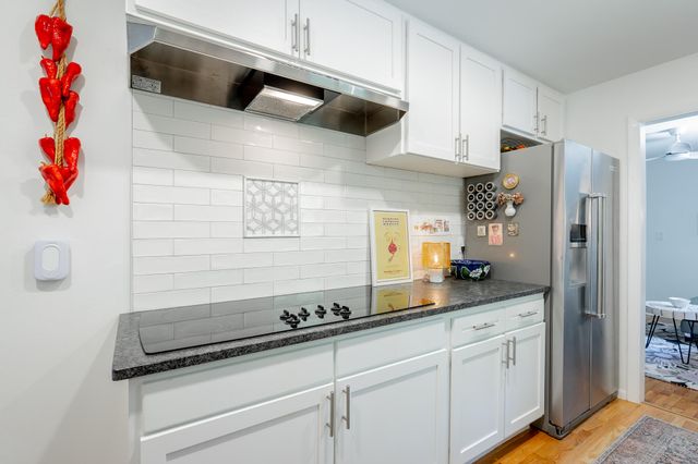 108 Forrest Avenue S, Lookout Mountain, TN 37350