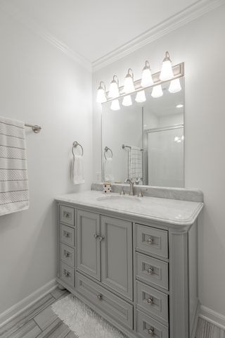 108 Forrest Avenue S, Lookout Mountain, TN 37350