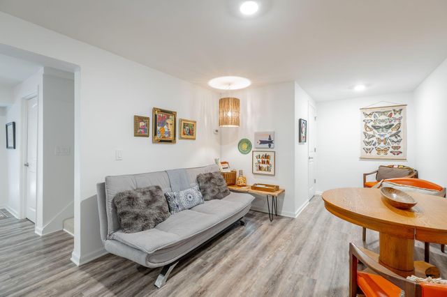 108 Forrest Avenue S, Lookout Mountain, TN 37350