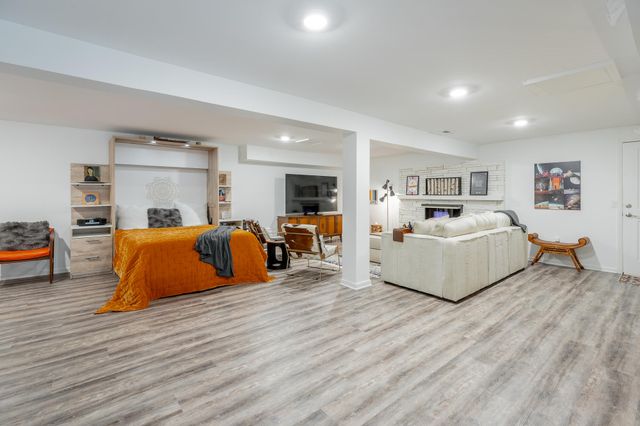 108 Forrest Avenue S, Lookout Mountain, TN 37350