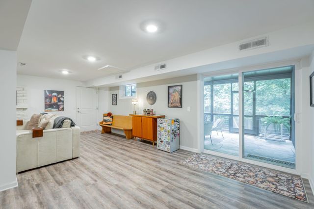 108 Forrest Avenue S, Lookout Mountain, TN 37350