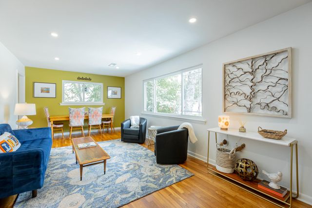 108 Forrest Avenue S, Lookout Mountain, TN 37350
