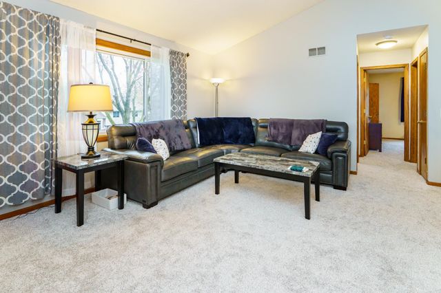 8352 168th Street W, Lakeville, MN 55044